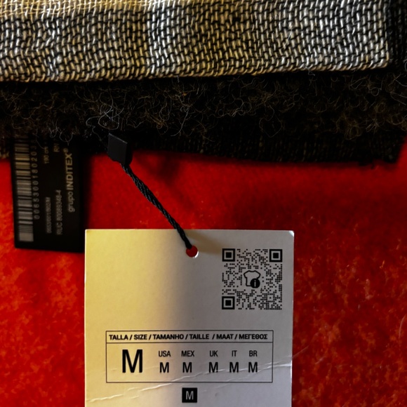 Zara black and gray wool blend check plaid scarf wrap NWT - Picture 5 of 8